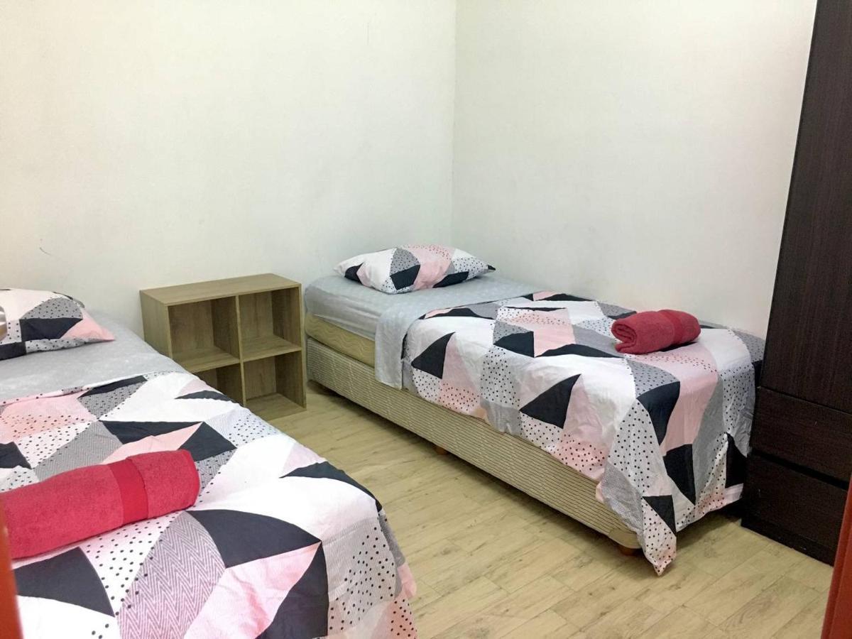 Adinda Homestay Kuala Terengganu Extérieur photo